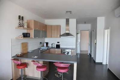 Kuhinja ili čajna kuhinja u objektu Villa Pina Apartment Evitos