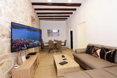 TV i/ili zabavni centar u objektu XY Suites - Design Apartments