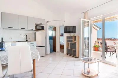 Kuhinja ili čajna kuhinja u objektu Apartments Malenica