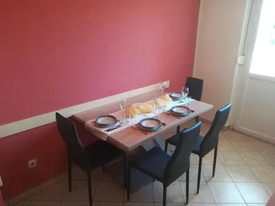 Hrana u apartmanu ili u blizini