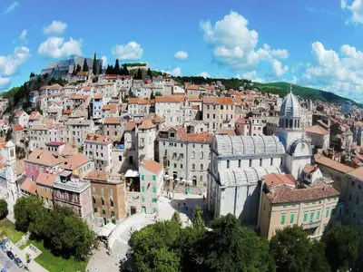 Pogled na grad 'Dolac' ili pogled na grad iz apartmana