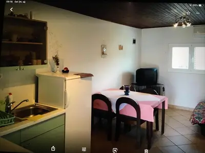 Kuhinja ili čajna kuhinja u objektu Apartman Lili