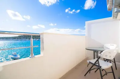 Bazen u objektu Apartments in Rogoznica 36019 ili u blizini