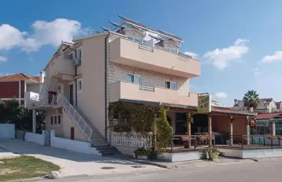 Zgrada u kojoj se nalazi apartman