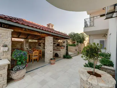 Zgrada u kojoj se nalazi apartman