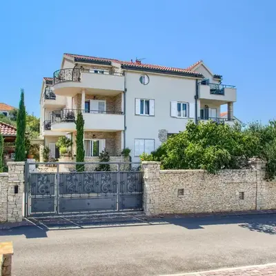 Apartment in Murter with Sea View and Pool