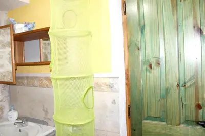Kupaonica u objektu Charming Studio in Betina, 30 m², Terrace