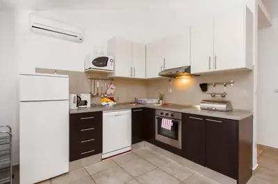 Kuhinja ili čajna kuhinja u objektu Apartmani Gnjidic