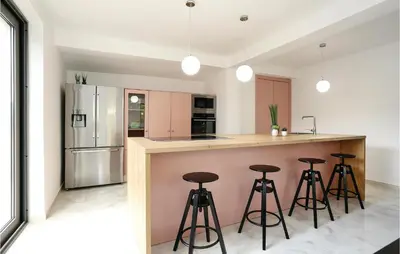 Kuhinja ili čajna kuhinja u objektu Seven-Bedroom Holiday Home In Zaboric