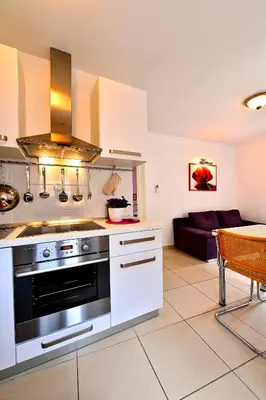 Kuhinja ili čajna kuhinja u objektu Sunny Bobica Apartments