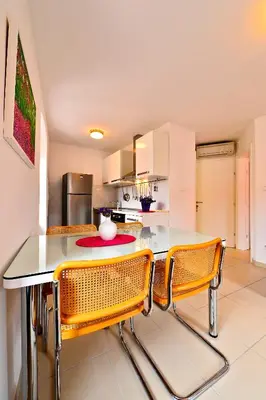 Kuhinja ili čajna kuhinja u objektu Sunny Bobica Apartments
