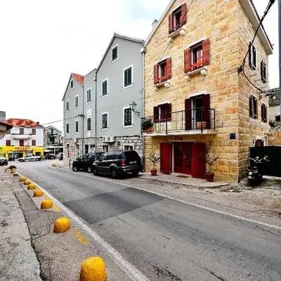 Sunny Bobica Apartments