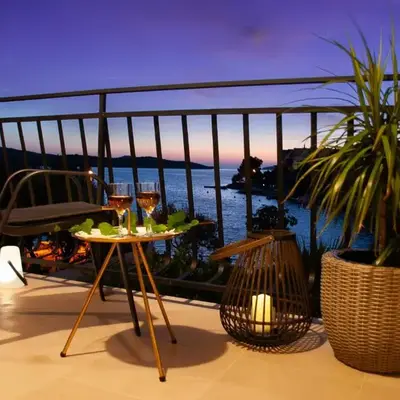 Beachfront Apartment Nikol