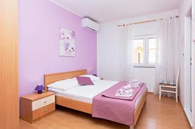 Krevet ili kreveti u jedinici u objektu Apartments with parking space Vodice - 16543