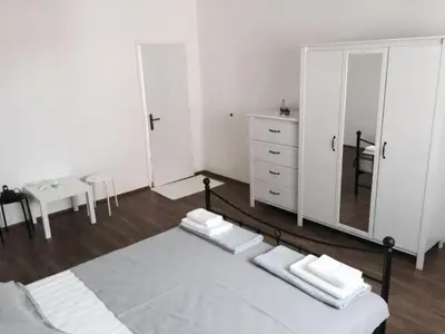 Krevet ili kreveti u jedinici u objektu Apartment in Pirovac with balcony, air conditioning, Wi-Fi (4717-2)