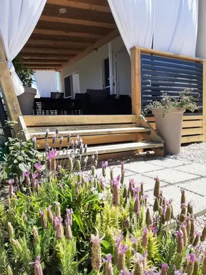 Vrt u objektu Mobile home Laura