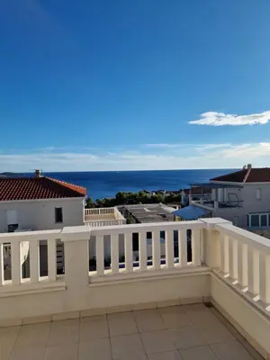 Pogled na more ili pogled na more iz vikendica