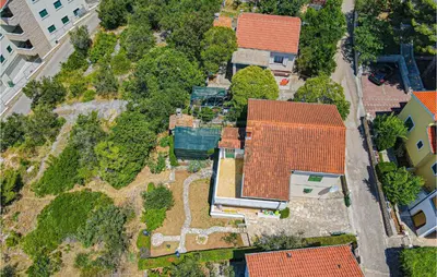 Ptičja perspektiva objekta Four-Bedroom Holiday Home In Zaboric