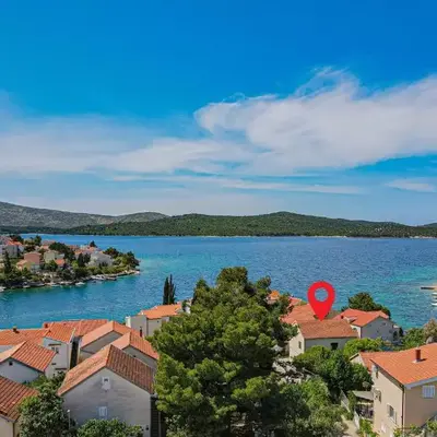Four-Bedroom Holiday Home In Zaboric