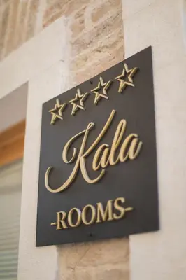 Certifikat, nagrada, logo ili neki drugi dokument izložen u objektu Rooms Kala
