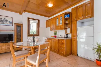 Kuhinja ili čajna kuhinja u objektu Apartments Klaric