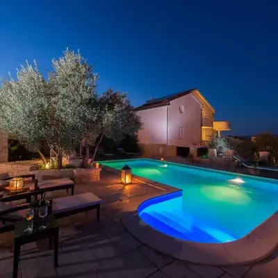 Family-friendly apartments with swimming pool Murter - 16655