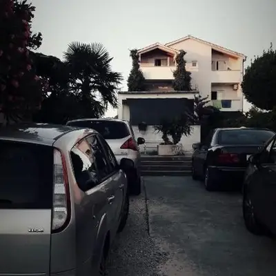 Apartments Leonarda