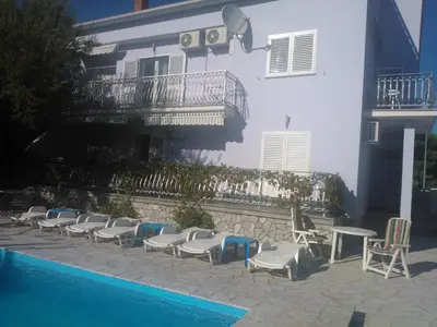 Bazen u objektu Apartments Jerine ili u blizini