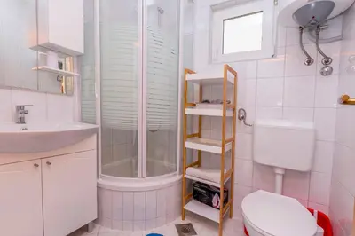 Kupaonica u objektu Apartments Ive i Maja