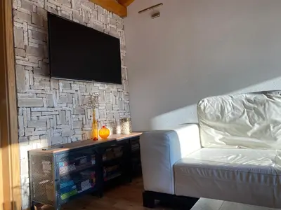 TV i/ili zabavni centar u objektu Villa Mediterranea