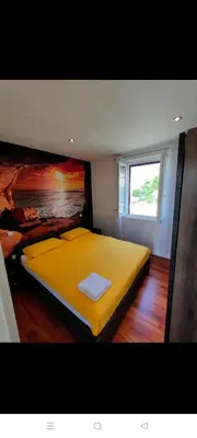 Krevet ili kreveti u jedinici u objektu Glorianita sweethome,centro, FREE parking,SELF CHECK- IN