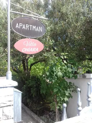 Certifikat, nagrada, logo ili neki drugi dokument izložen u objektu Villa Chiara
