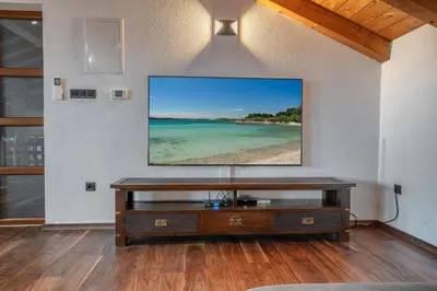 TV i/ili zabavni centar u objektu Nomad Luxury Villa