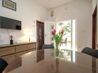 TV i/ili zabavni centar u objektu Apartment Rose-2 by Interhome