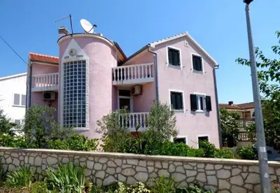 Zgrada u kojoj se nalazi apartman