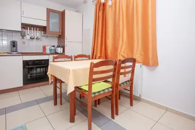Kuhinja ili čajna kuhinja u objektu Apartment Rogoznica 17129b