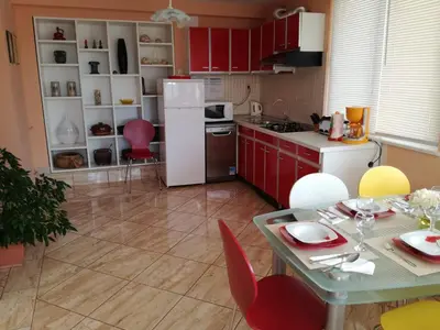 Kuhinja ili čajna kuhinja u objektu Apartments with a parking space Rogoznica - 17138