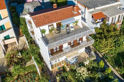 Zgrada u kojoj se nalazi apartman