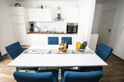 Kuhinja ili čajna kuhinja u objektu Blue Pearl apartment