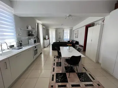 Kuhinja ili čajna kuhinja u objektu Elegant Apartment Šibenik Center with Balcony & Private Parking