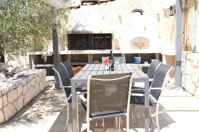 Popločani dio dvorišta ili vanjski dio objekta Villa Luger EG