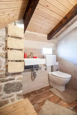 Kupaonica u objektu Family friendly house with a swimming pool Bogatic, Krka - 17168