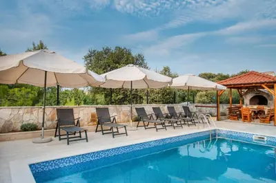 Bazen u objektu Luxury apartments Alkar with swimming pool ili u blizini