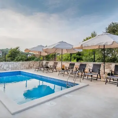 Luxury apartments Alkar with swimming pool