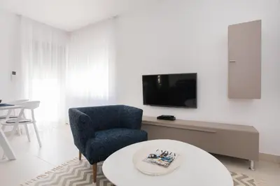 TV i/ili zabavni centar u objektu blue adria
