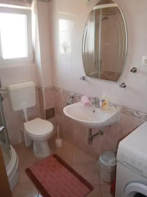 Kupaonica u objektu Beautiful holiday apartment Sanela for relaxed vacation