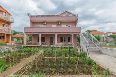 Zgrada u kojoj se nalazi apartman