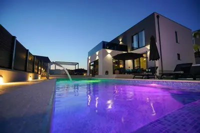 Bazen u objektu Villa Terrazza ili u blizini