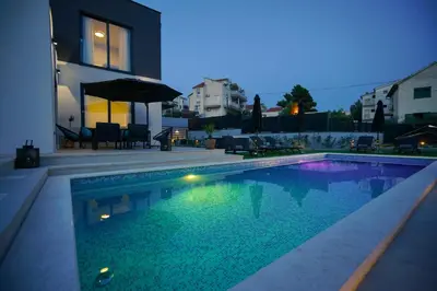 Bazen u objektu Villa Terrazza ili u blizini