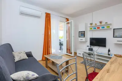 TV i/ili zabavni centar u objektu Apartments with parking space Razanj, Rogoznica - 17328